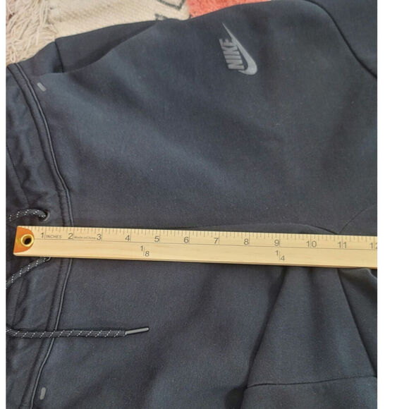 Nike Sportswear Tech Fleece Joggers in Black, sz Small - Picture 15 of 16